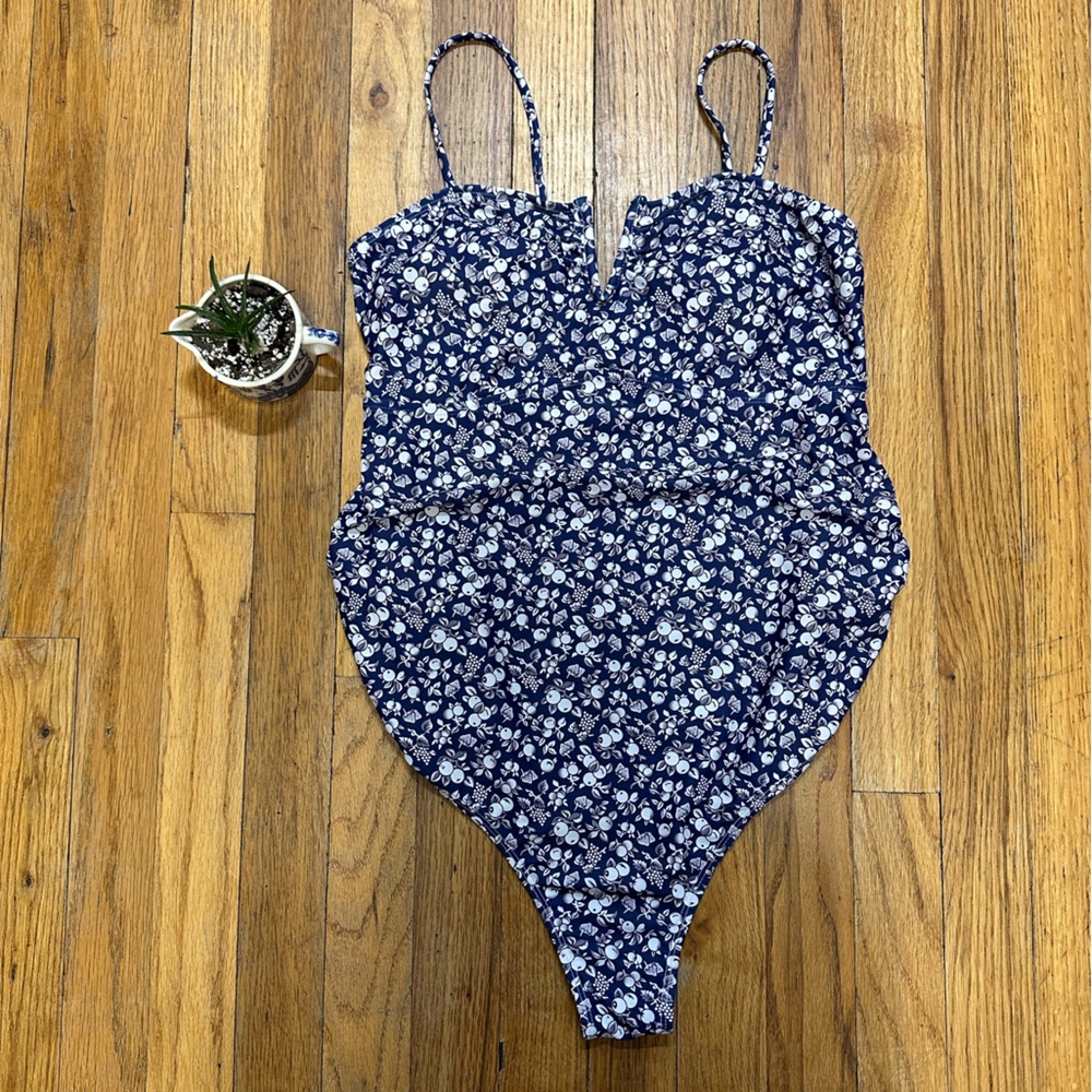 Maternity. Floral Swimsuit. Size M.